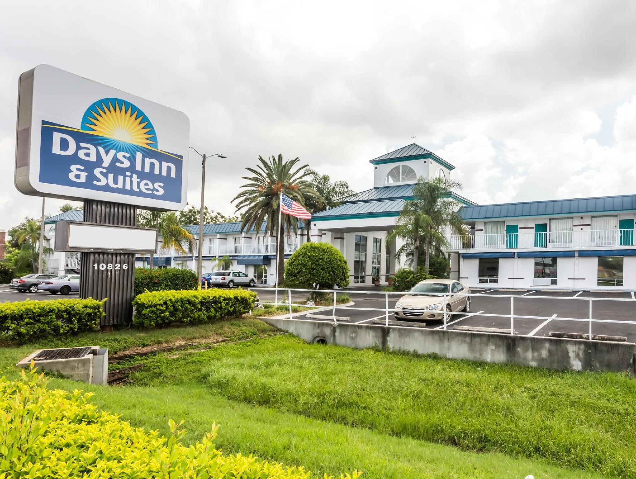 Days Inn & Suites By Wyndham Port Richey Eksteriør bilde