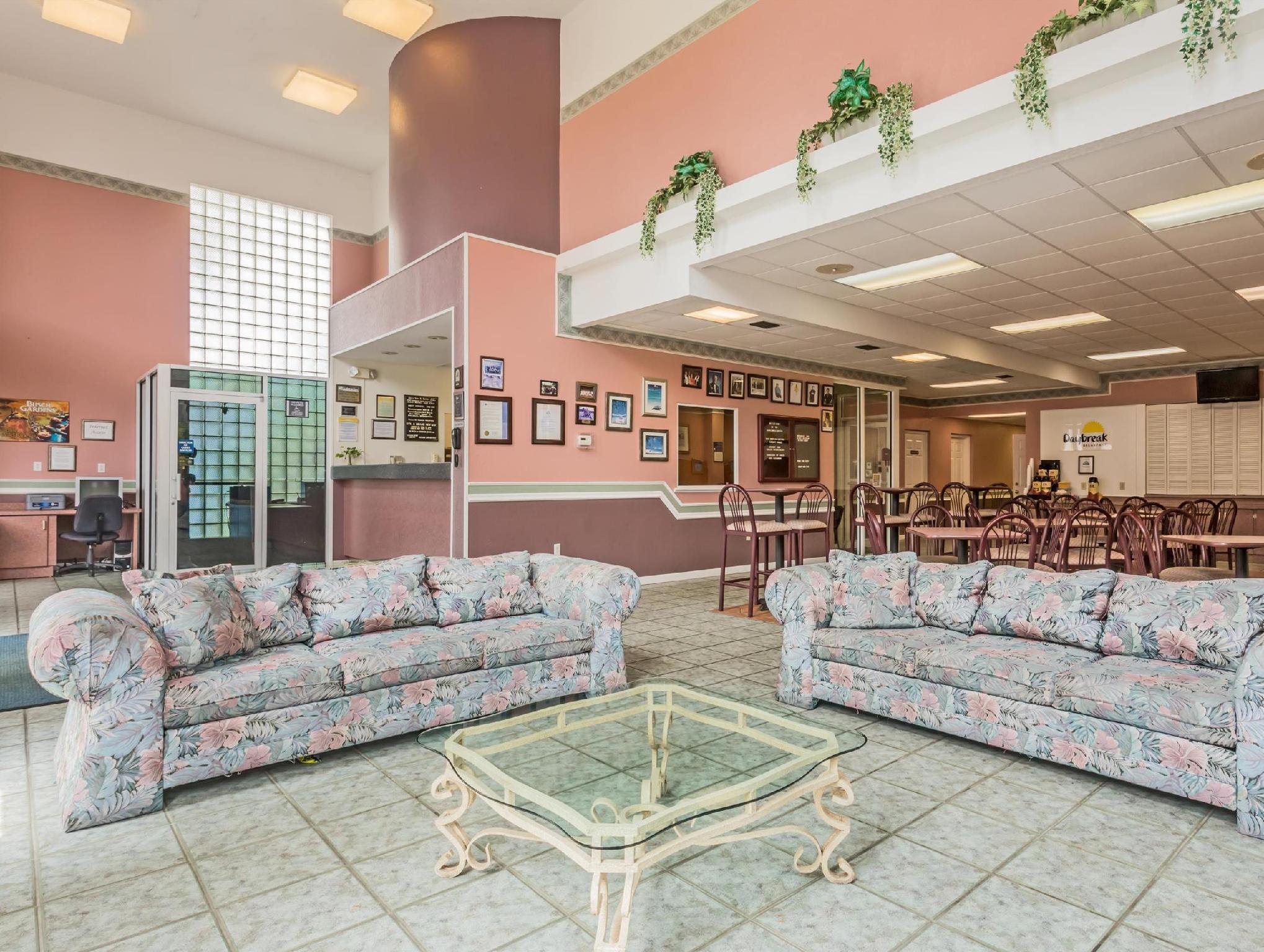 Days Inn & Suites By Wyndham Port Richey Eksteriør bilde