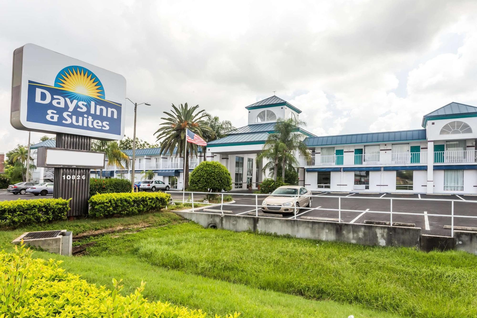 Days Inn & Suites By Wyndham Port Richey Eksteriør bilde